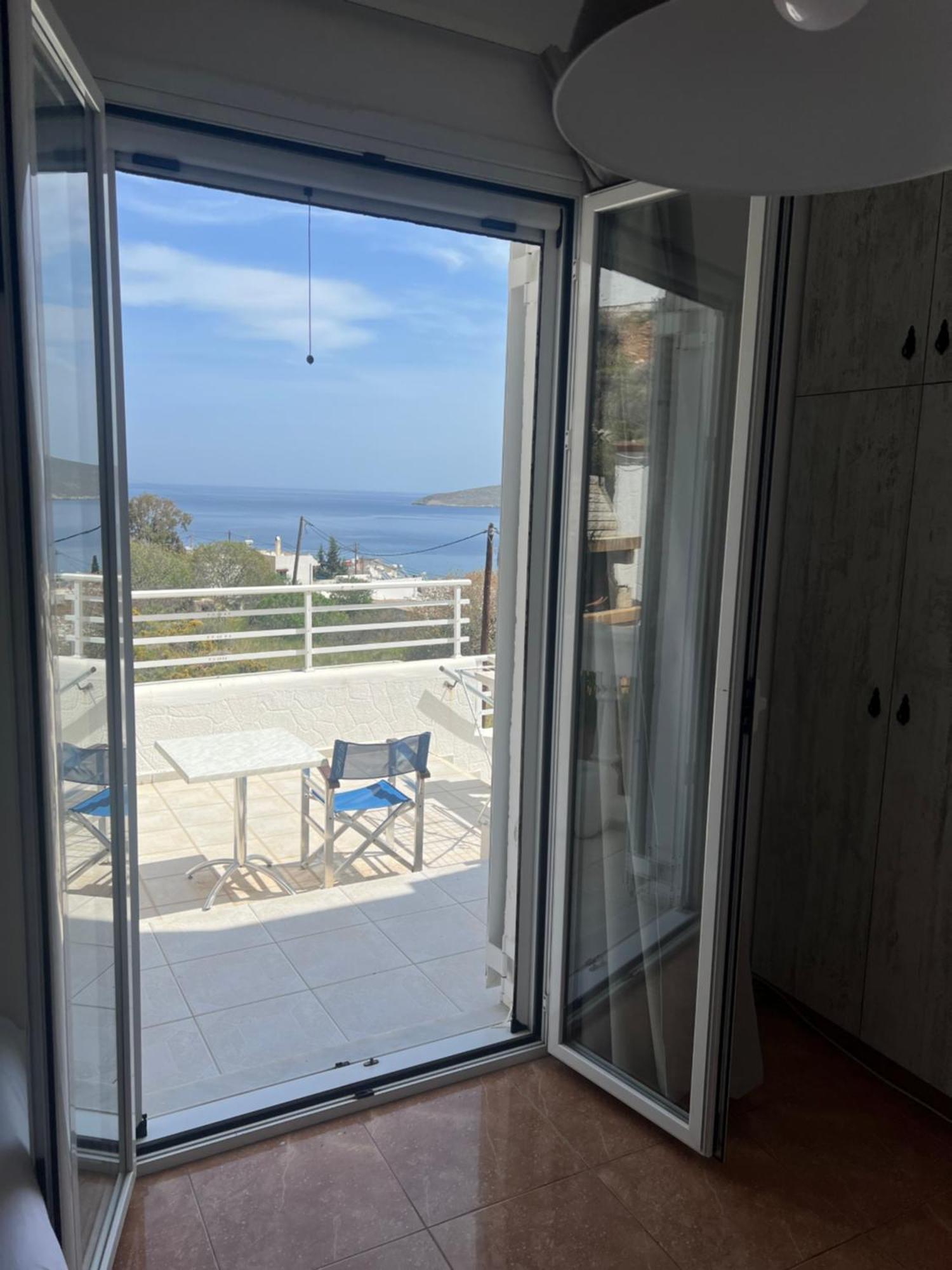 Nikos Studios Livadia  Eksteriør bilde