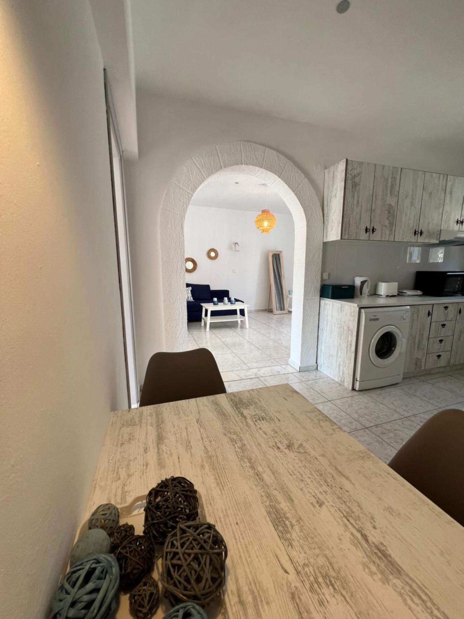Nikos Studios Livadia  Eksteriør bilde