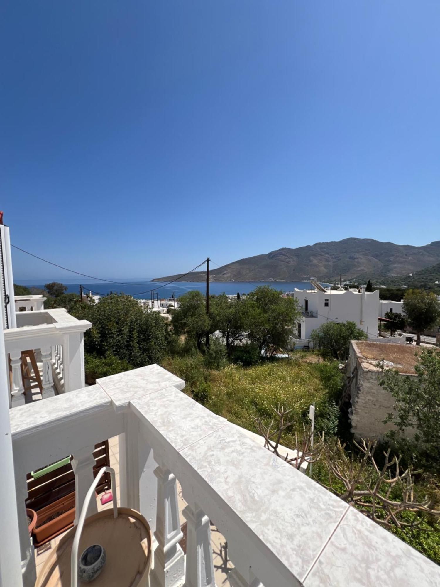 Nikos Studios Livadia  Eksteriør bilde