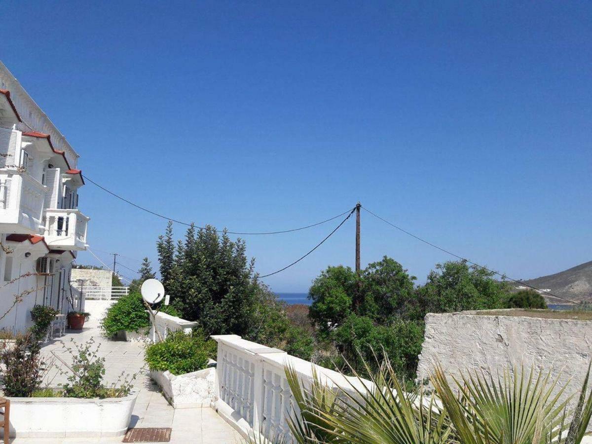 Nikos Studios Livadia  Eksteriør bilde